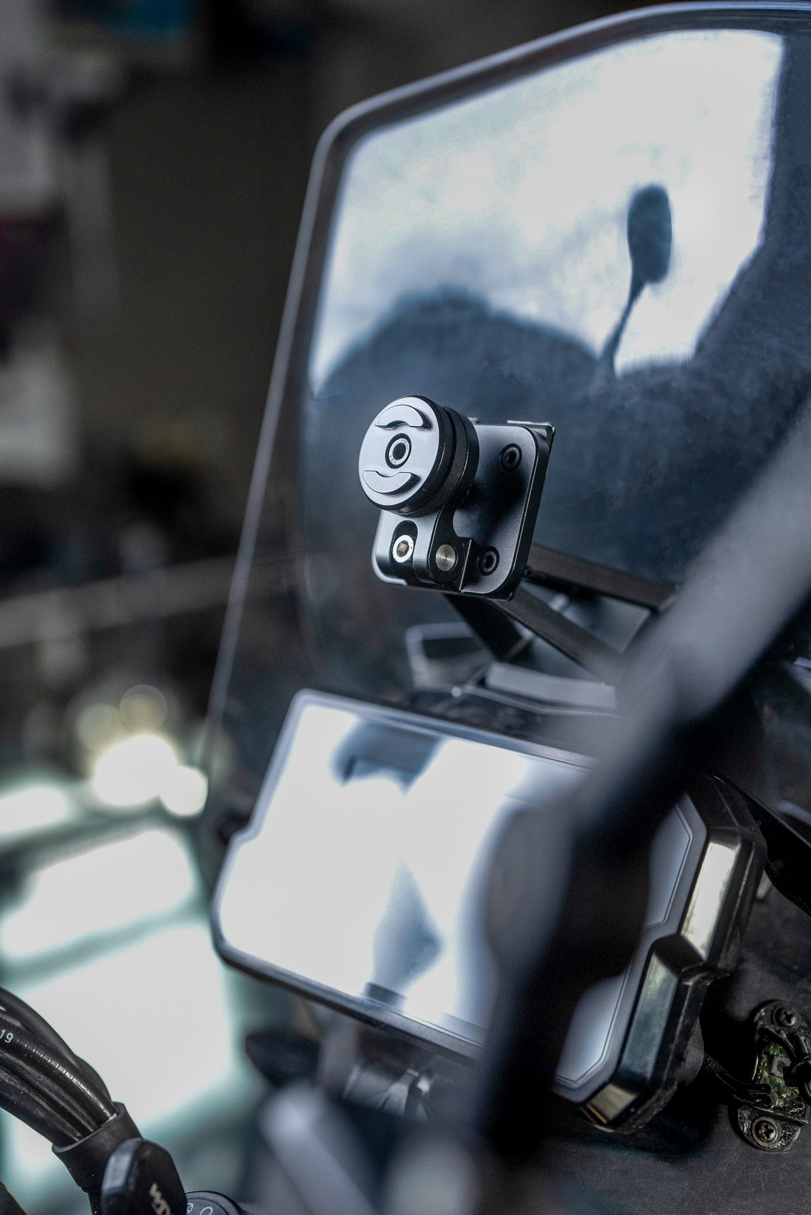 SP Connect GPS Cradle Mount Black Universal AMPS Pattern - Image 5