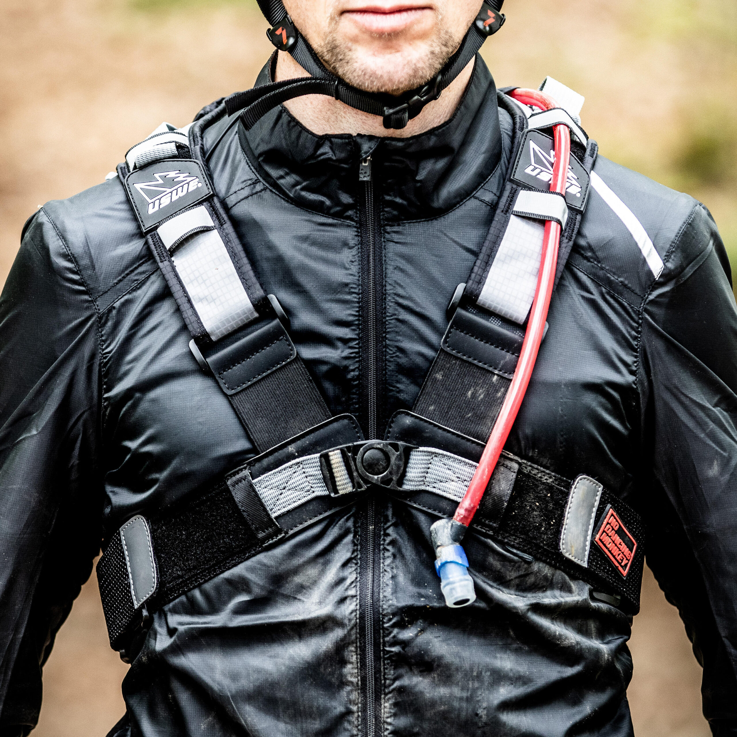 USWE Patriot 15 MTB Protector Pack 15L Grey/Black One Size - Image 4