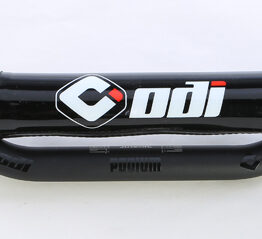 Controlled Flex Technology 1-1/8" Handlebar w/ Black Bar Pad