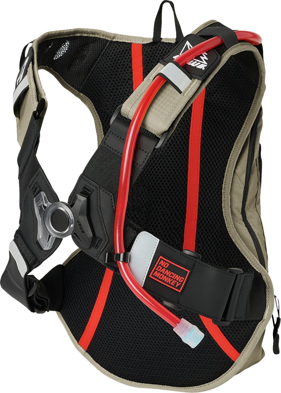 USWE Outlander 9L Hydration Pack Sand Black Brown - Image 4