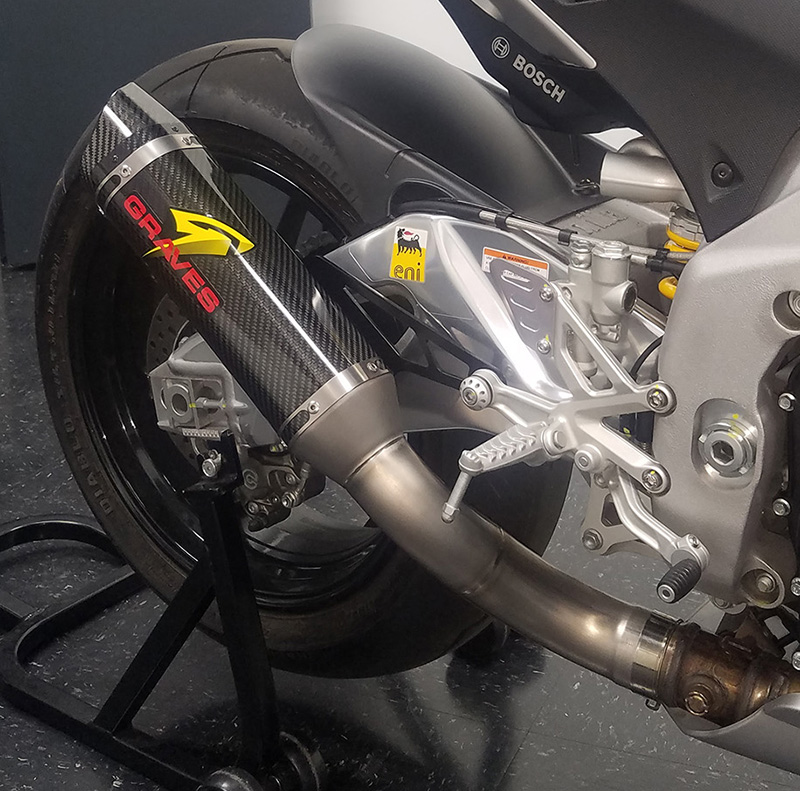 Aprilia RSV4 3/4 Slip On Exhaust Carbon Fiber - Image 6