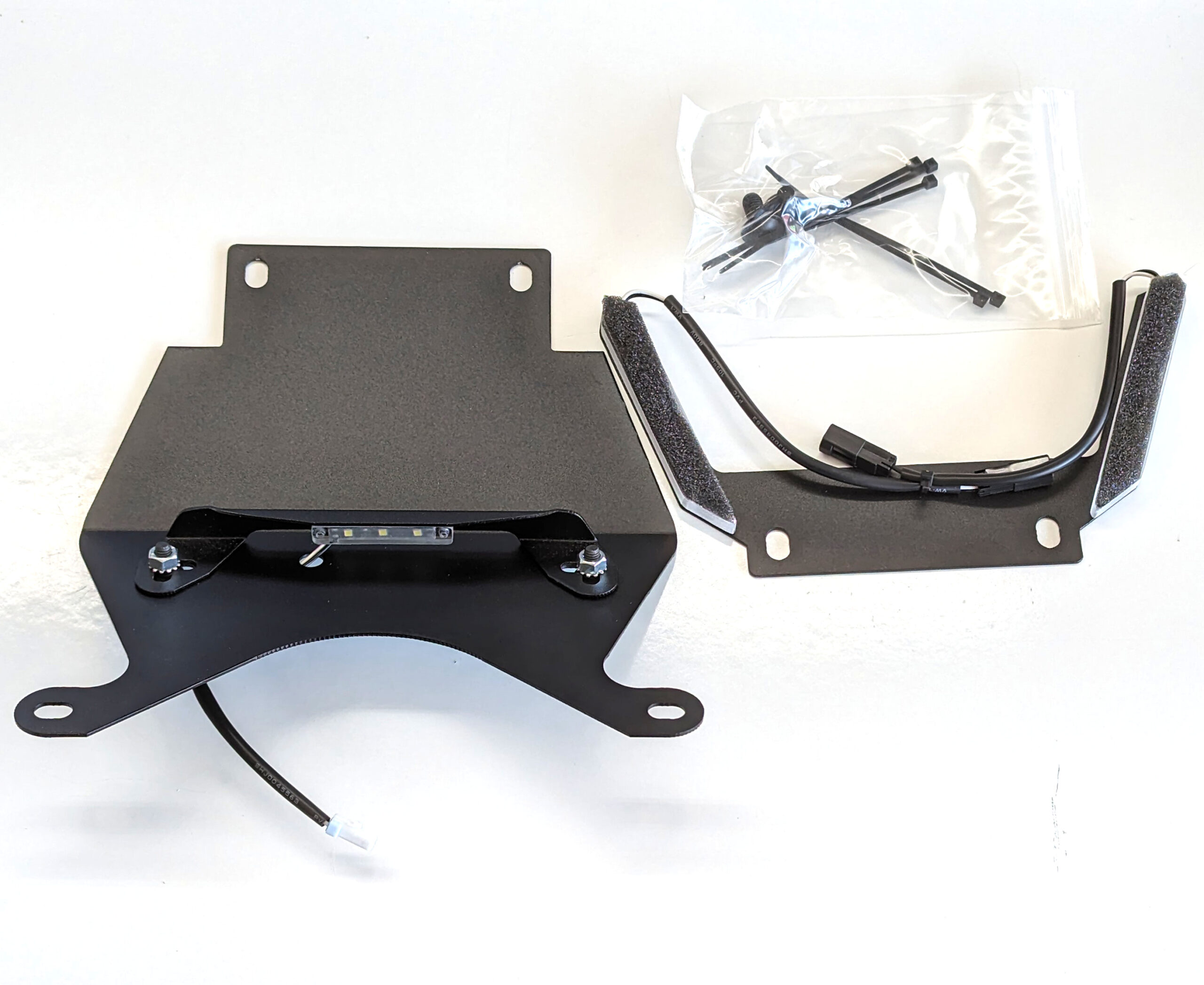 Tucked Fender Eliminator w/ Plate Light & Signals - Image 4