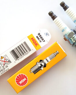 Spark Plug Set MR7F
