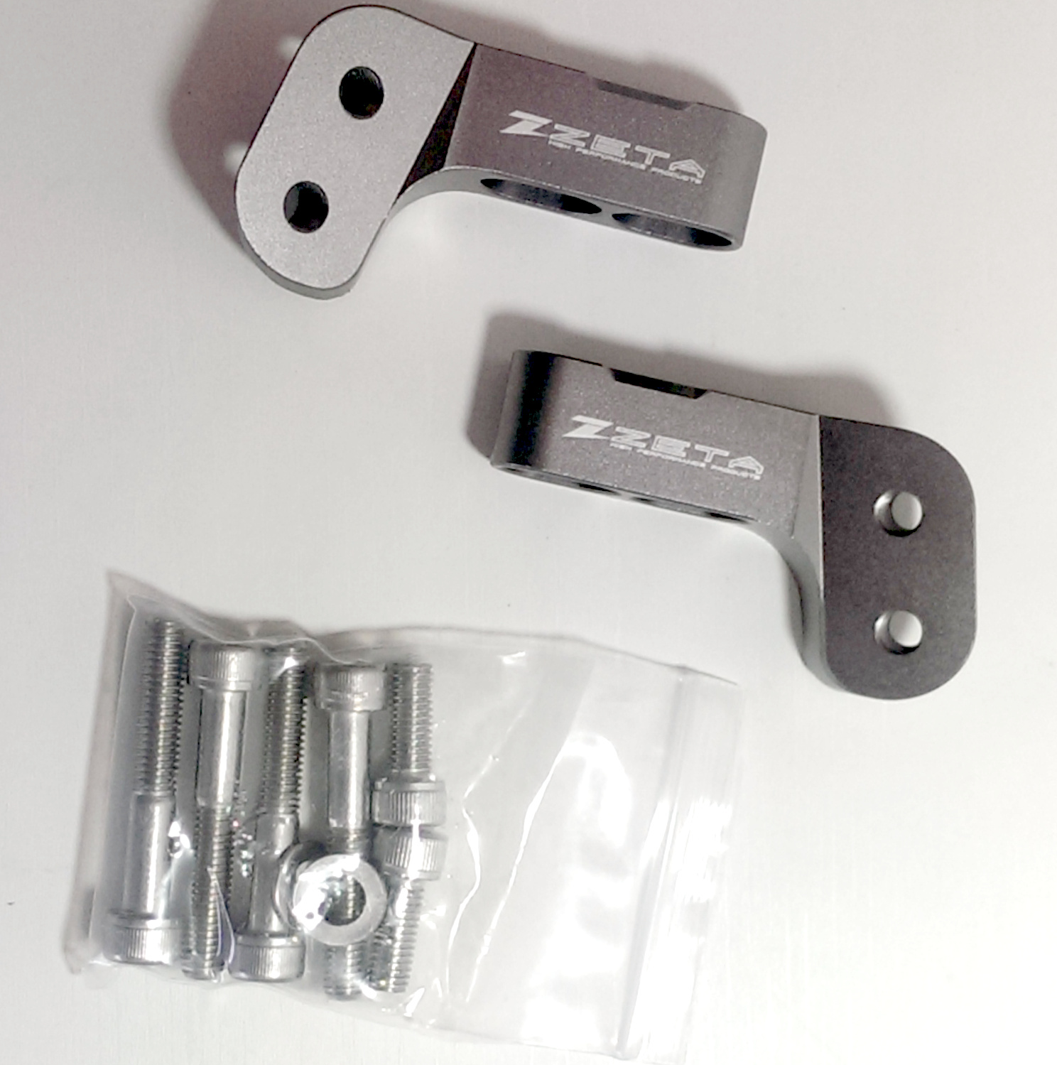 Zeta_ZE71-1822.jpg Zeta_ZE71-1822.jpg