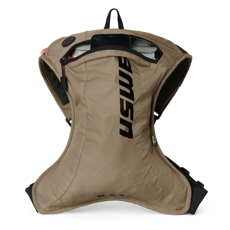 USWE Outlander 2L Hydration Pack Sand - Image 3